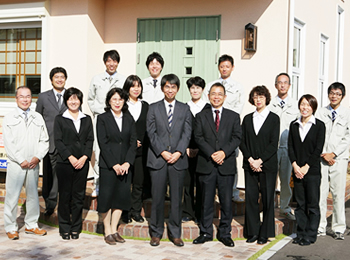心からお客様に喜んでいただける家づくりを目指して